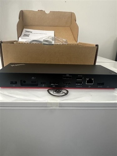 Lenovo ThinkPad Thunderbolt 4 smart dock - Picture 2 of 4