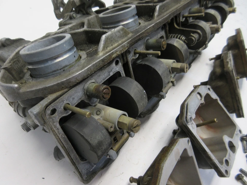 Carburador de admisión Suzuki GS750 GS 750 1979 EC CARBOHIDRATOS Foto 4 de 4