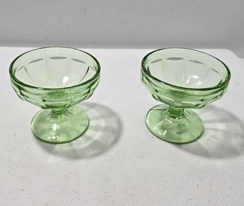 Vintage Green Depression Uranium Vaseline Berry Bowl Anchor Hocking 4x2” Set 2