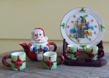 Vintage Christmas Miniature Santa Tea Set w/ Tray & Cups C & F Enterprises 1995