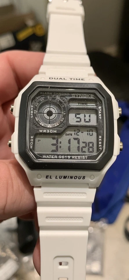 Synoke 9619 Reloj Hombre Digital Homenaje a Casio Royale James Bond Reloj Blanco Foto 2 de 4