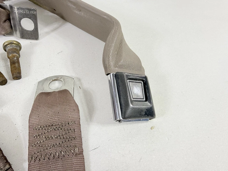 Ford F-150 1992-1996 asiento de banco central hebilla cinturones de seguridad OEM marrón Foto 4 de 4