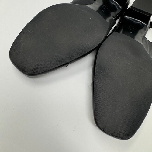 Sandalia Trotters para mujer de cuero negro y charol con honda trasera tacón bajo talla 10 - Imagen 10 de 11