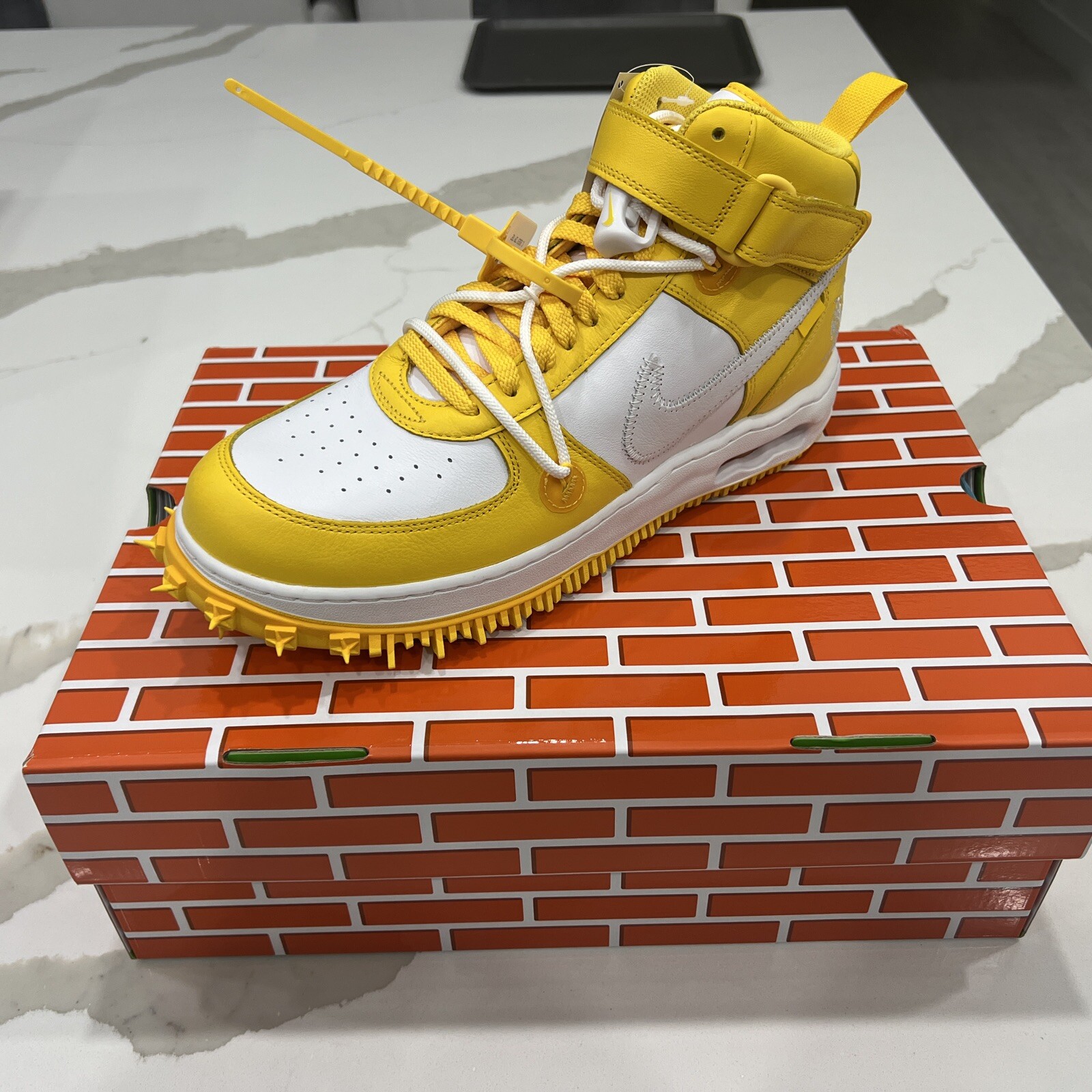 OFF WHITE X NIKE Taglia 12 Nike Air Force 1 Mid SP x mais varsity bianco sporco