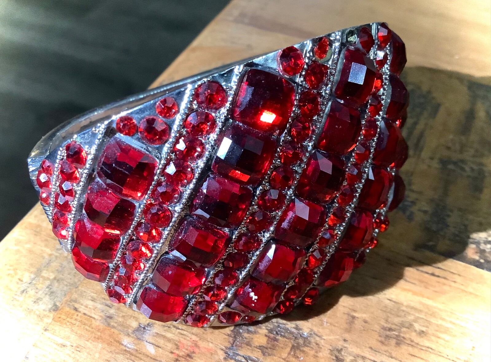 VINTAGE 1970s RUBY RED SILVER HINGED RHINESTONES … - image 7