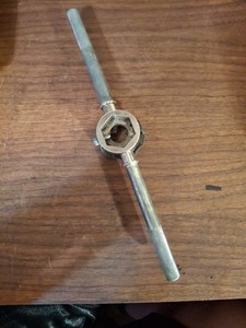 DIE HOLDER TOOL 10" NO NAME,  SEE PICTURES PLEASE