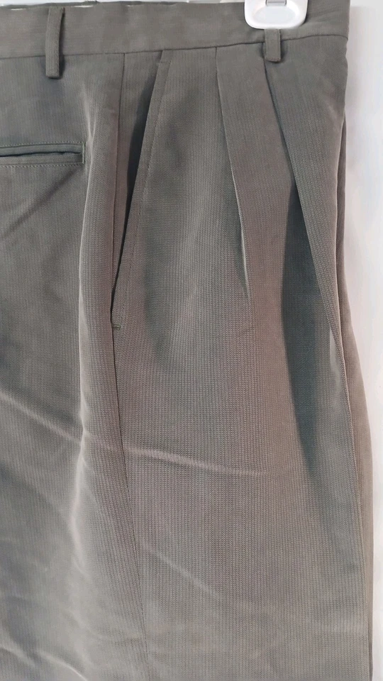 Bonitos pantalones de vestir para hombre Claiborne plisados/puños talla 33x30 topo bolsillos de corte Foto 3 de 4