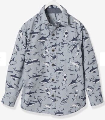 Brandneu mit Etikett Vertbaudet Jungen bedrucktes Popeline-Shirt - blau leicht allover bedruckt / 10 Jahre