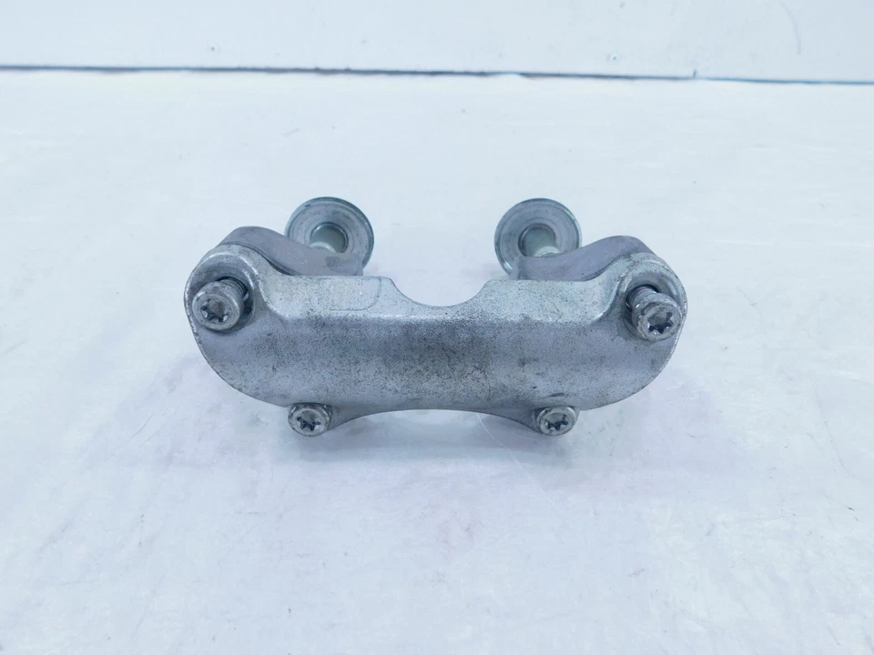 Soportes de abrazadera elevadora para manillar delantero Harley Davidson Road Street & Electra Glide Foto 2 de 4