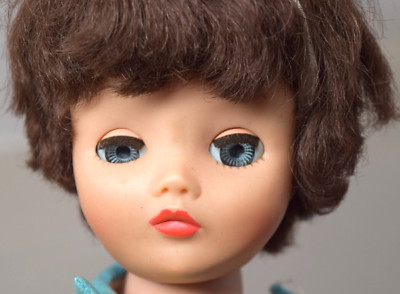 Vintage Uneeda Dollikin Doll 2S Jointed Brown Hair Blue Eyes Clothes