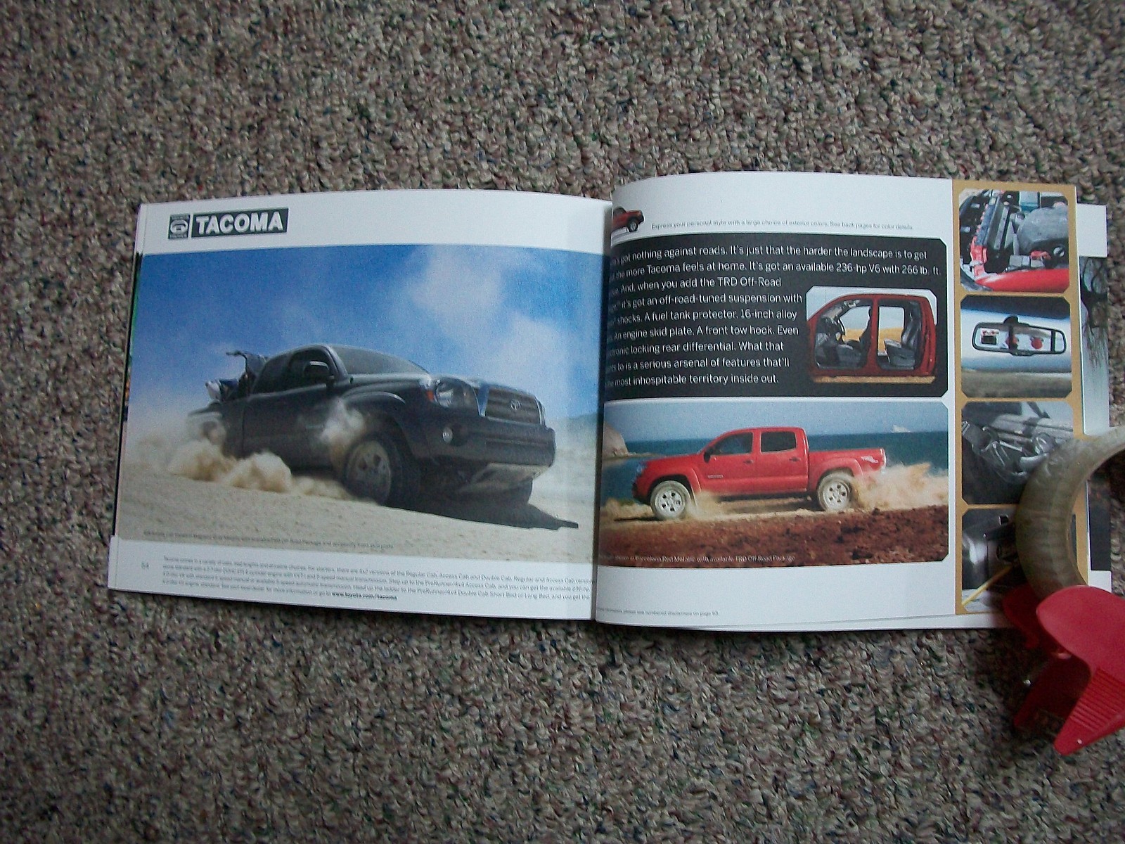 2009 TOYOTA DEALER SALES BROCHURE AVALON TUNDRA TACOMA CAMRY SOLARA SEQUOIA RAV4