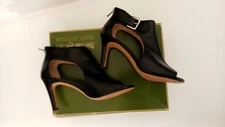 Coach & Four Claudia Black Leather Open Toe Zipper Heel Size 7.5