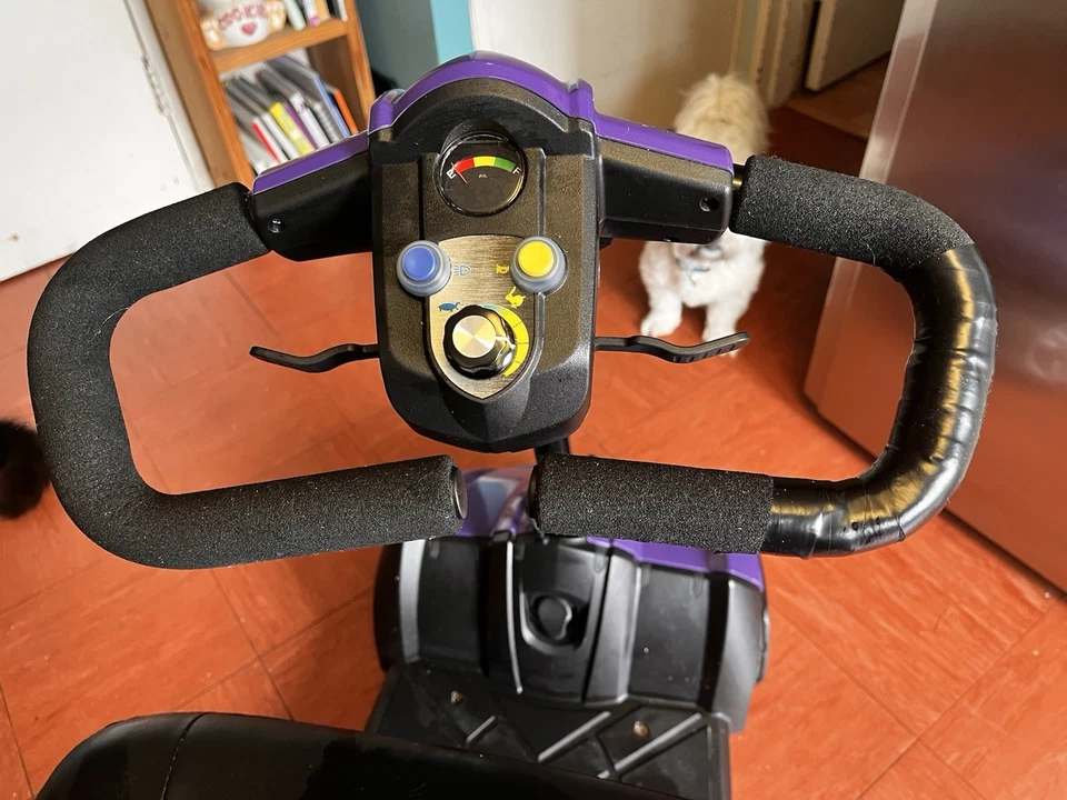 I-Go Vertex Sport Full Suspension Pavement Mobility Scooter Buggy under a year - Image 3 of 4