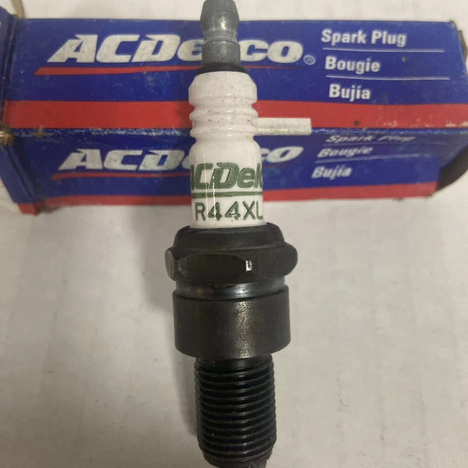 Bujía convencional ACDelco R44XL Foto 2 de 2
