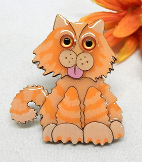 Collectible Echo & Hara Glass Eyed Orange Tabby Cat Brooch Pin