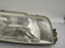 Feu avant (phare) Renault R21