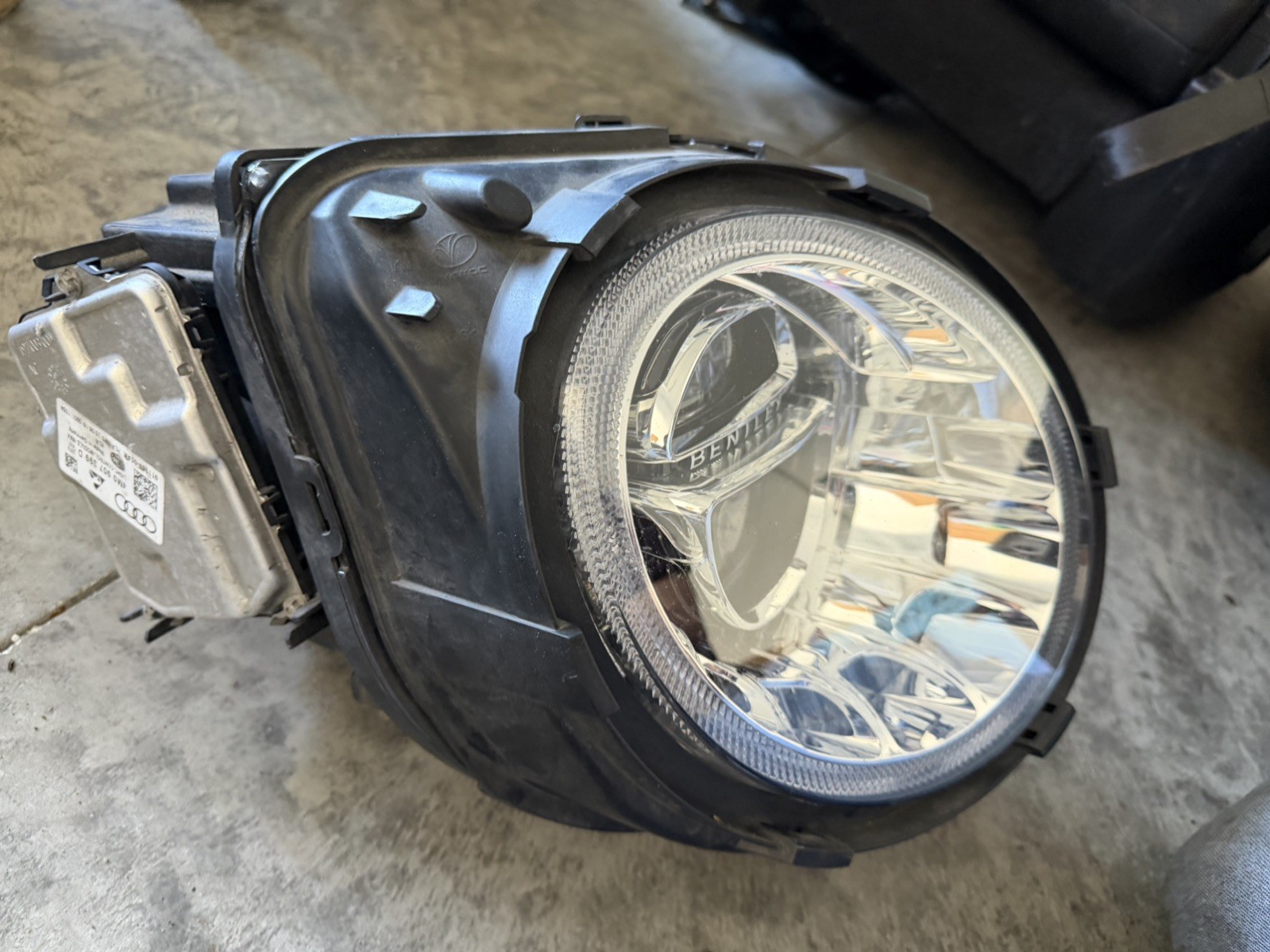 2017-2020 Bentley Bentayga Right RH LED Headlight OEM,BROKE TAB 36A.941.006.H