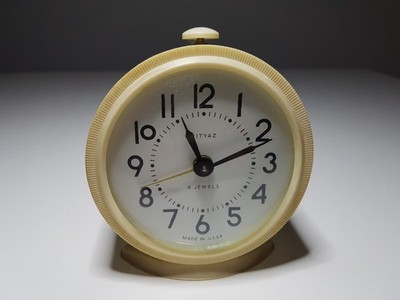 Sowjetischer Wecker VITYAZ   Made in USSR   funktioniert   4 Jewels   Vintage