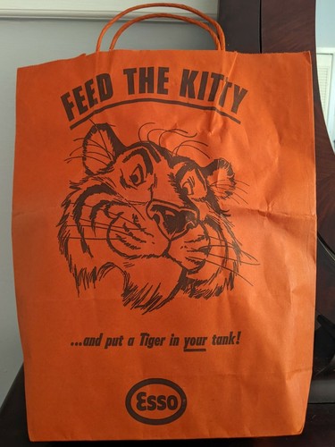 Vintage 1960s Esso Feed The Kitty Halloween Bag - Picture 6 of 10