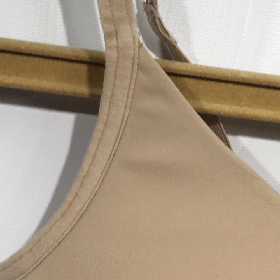 Sutiã feminino Bestform bege sem fio 36B copo liso camiseta acolchoada - Imagem 3 de 4