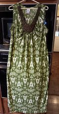 JUST MY SIZE WOMEN'S 1X (16W) SLEEVELESS MAXI DRESS w/ WOODEN BEADED NECKLINE