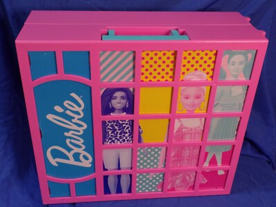 BARBIE PINK FOLDING DREAM CLOSET WARDROBE CARRY CASE w/ accessories Mattel 2019