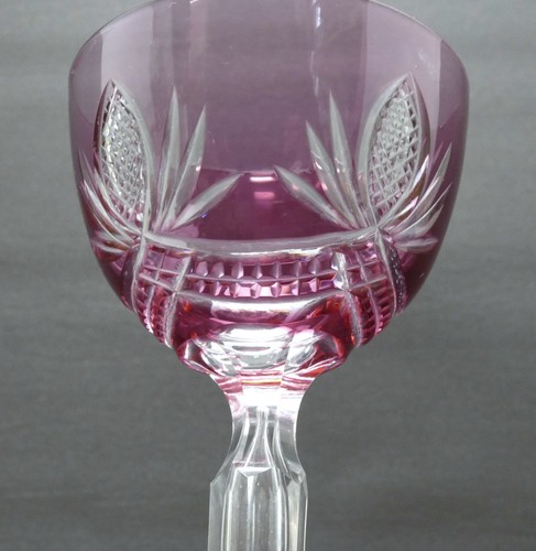 Art-Deco Glas,Römer,eingestochene Luftblase,hellroter Überfang,Keilschliff,20 cm - Picture 7 of 9