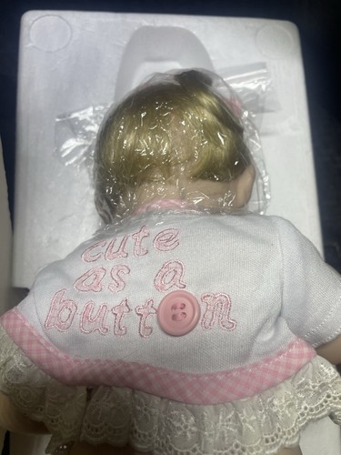 Muñeca bebé de porcelana Ashton Drake Galleries 1993 linda como botón 14" niña riendo - Imagen 10 de 15