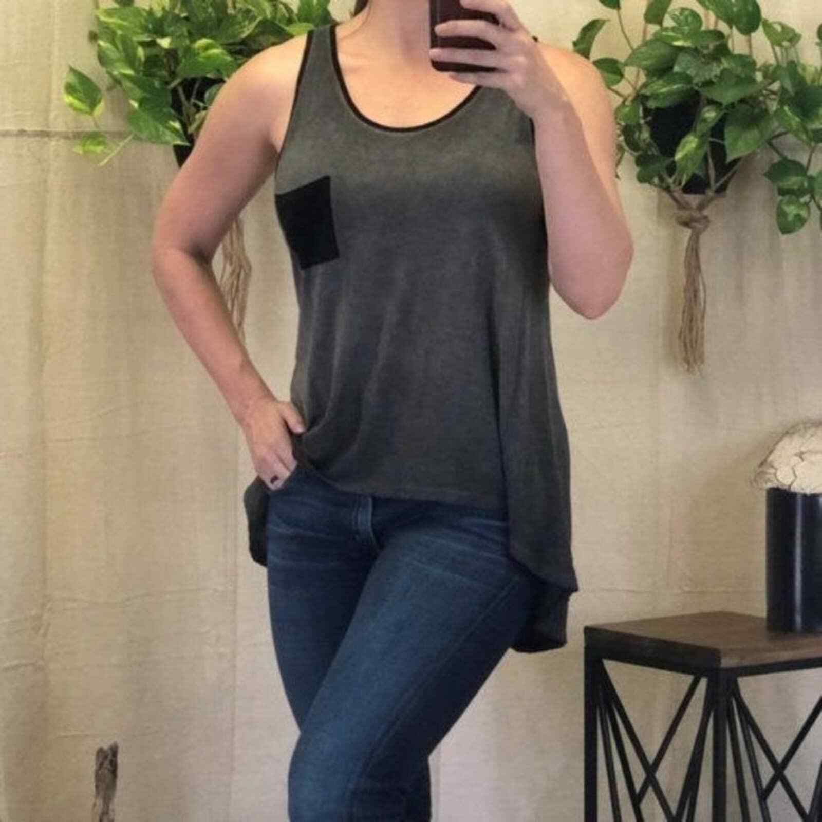 Picture 1 of 7