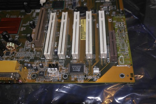 Socket 370 ATX motherboard universal AGP PCI audio intel 815 A815EP ZIDA - Picture 9 of 13