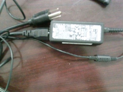 ASUS AC/DC Adapter ADP-40KD BB 19V 2.1A - EA