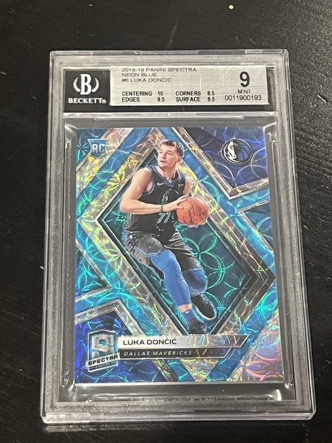 Luka Dončić 2018 Panini Spectra Blue
