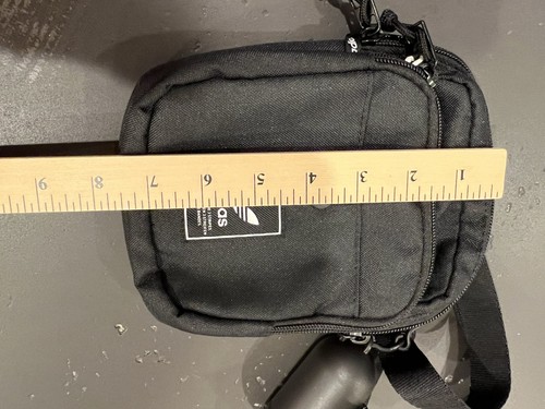 Nuevo sin etiquetas Bolso Bandolera Adidas Negro Bordado con Caca de Perro Bolso Portador (GR176XYZ) - Imagen 3 de 6
