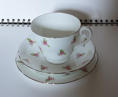 Adderley Bone China Teetasse Trio zierliche rosa Rosenknospen Vintage