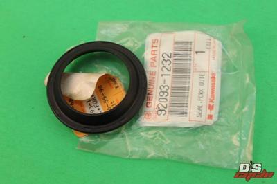 NOS Kawasaki ZG1000 ZX1000 Fork OUTER Oil Seal PART# 92093-1232 | eBay