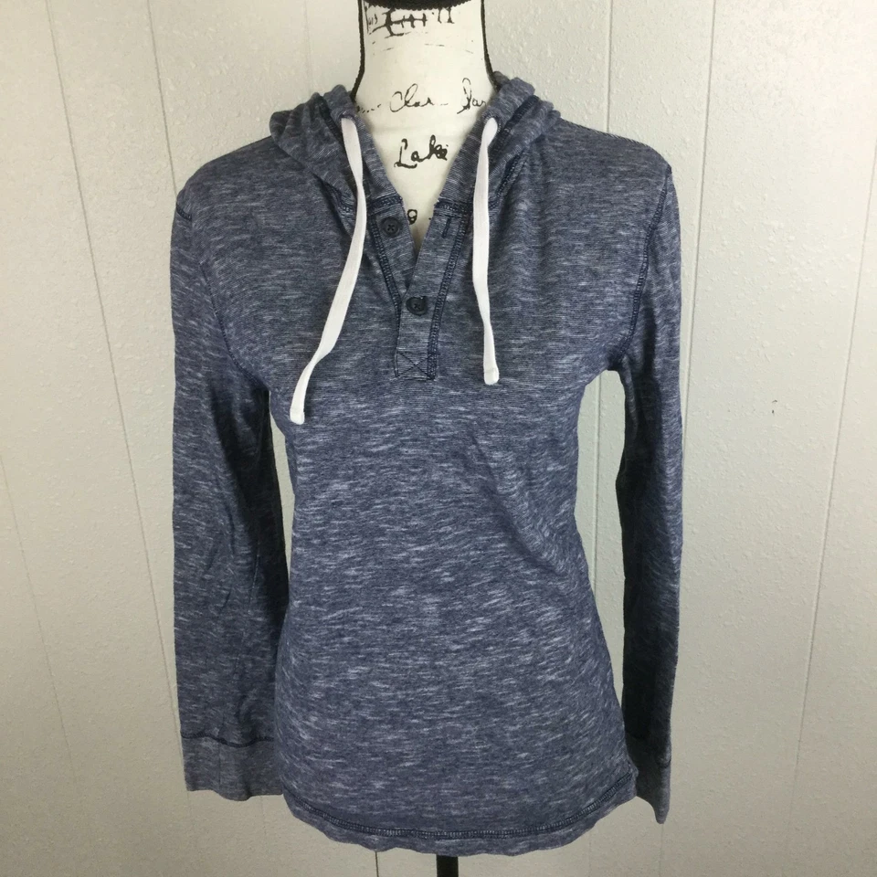 L.O.G.G. Sudadera con Capucha H&M Botón Cuello en V Estampado Gris Para Mujer Talla M Foto 2 de 4