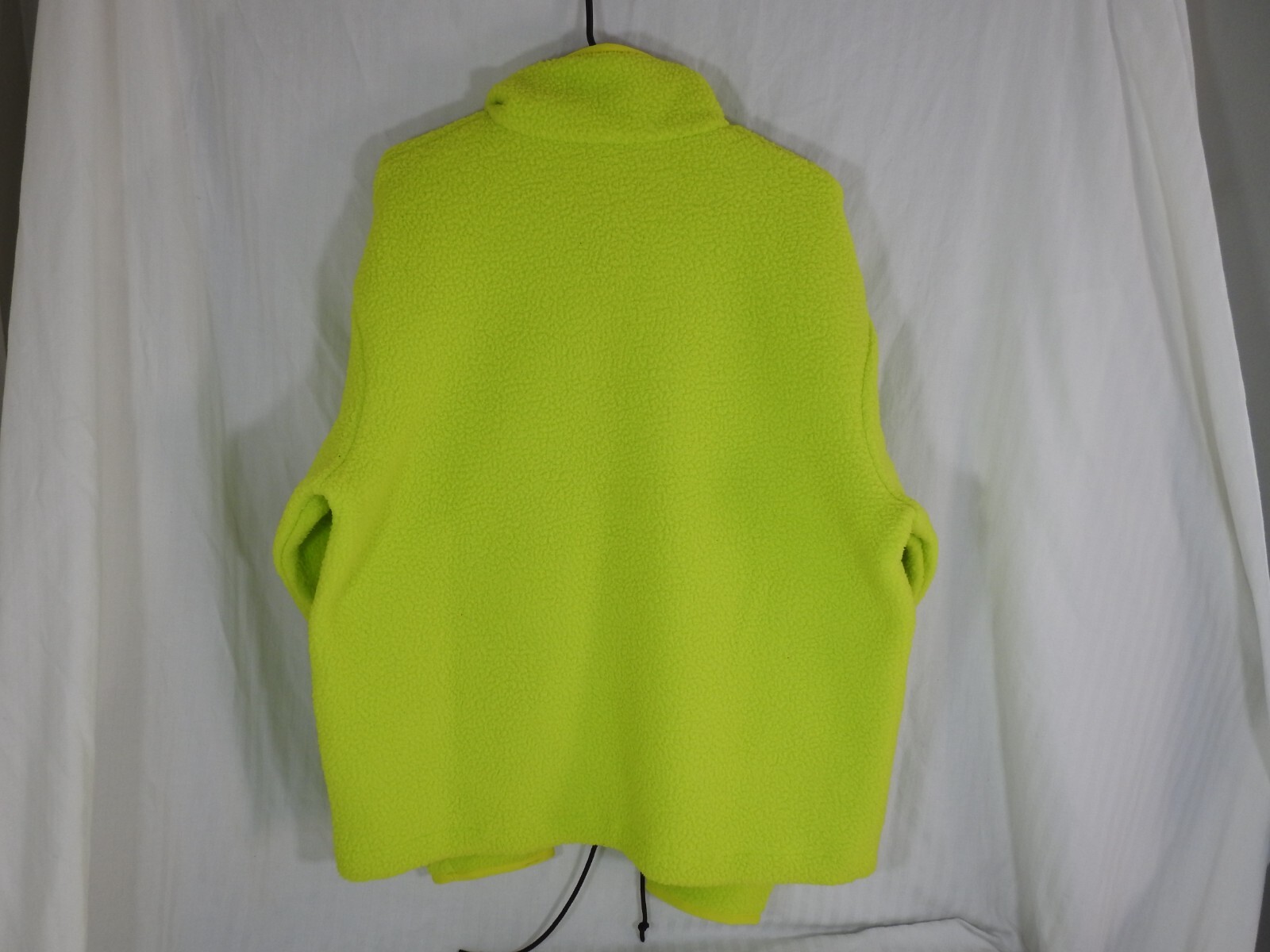 Nike Sportswear Essentials Men's Volt Yellow Full Zip Fleece Jacket. Medium. image 6