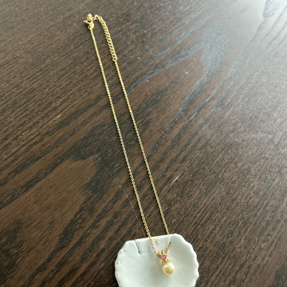 New Avon Birthstone Pearlesque Necklace in Shell Packaging October Birthday Gift - Image 3 of 4