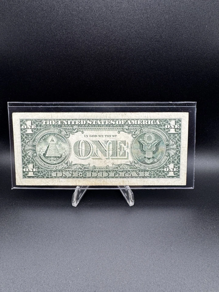 1999 One Dollar $1 Bill * STAR Note $1 Federal Reserve Note SN# L 06108716* - Image 2 of 2