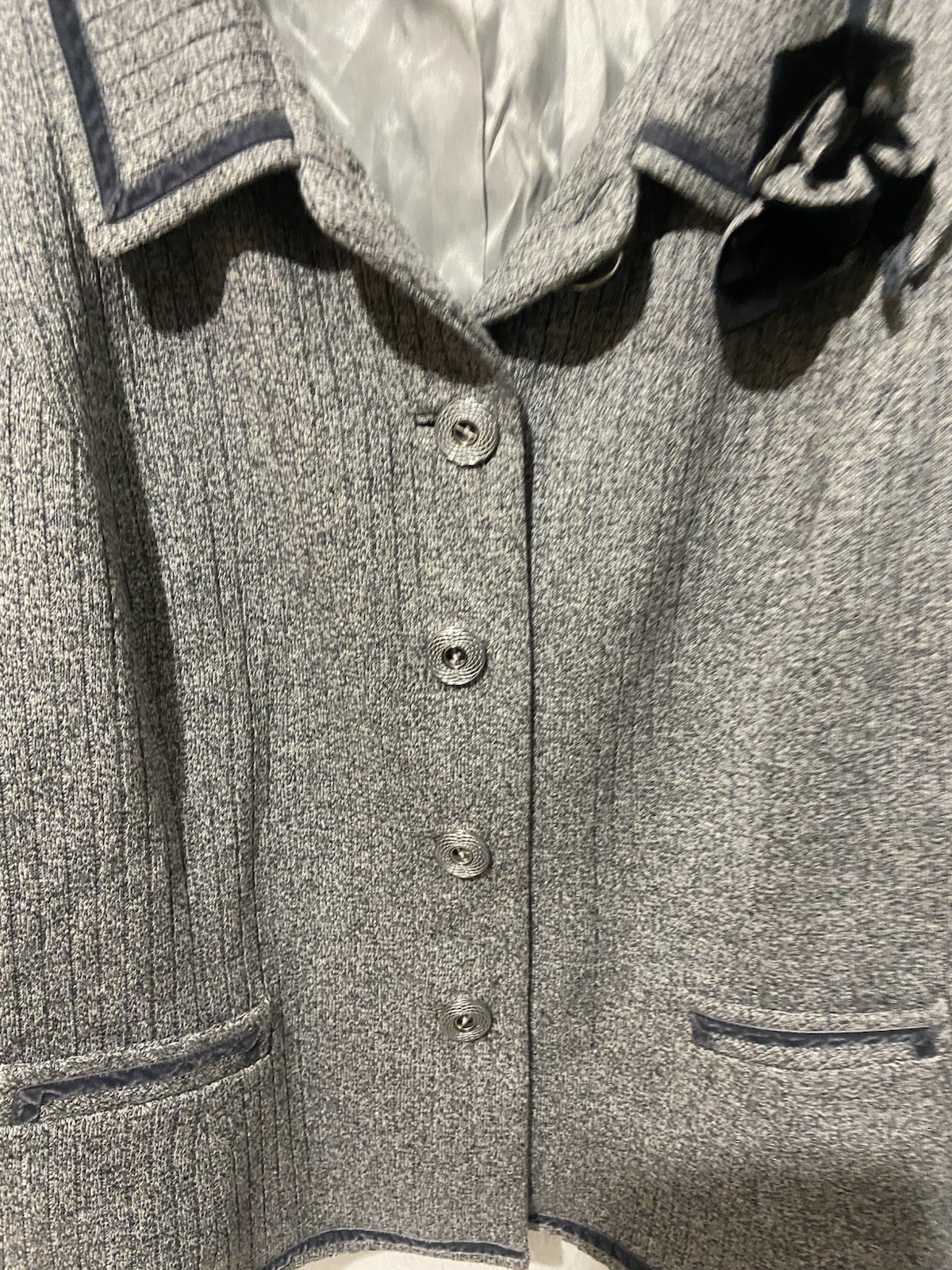 Chic grey blazer by Tullo classy size 42 - image 2