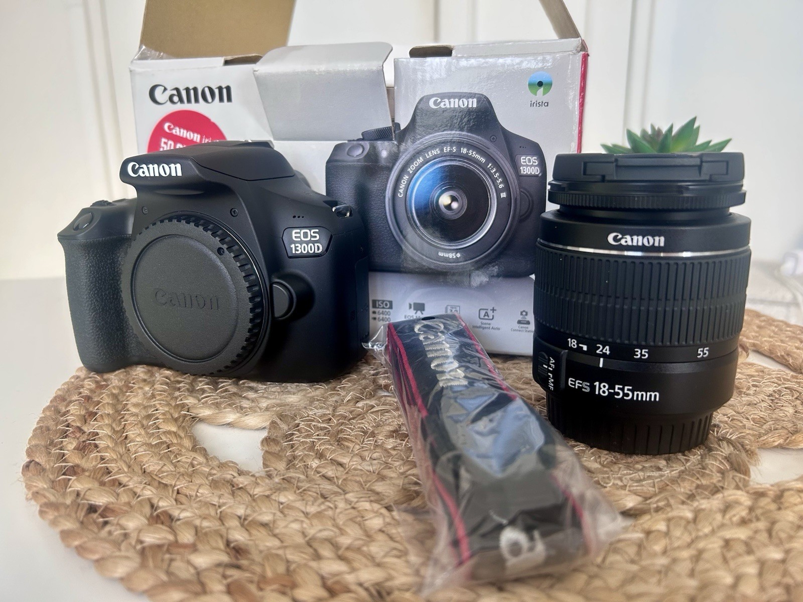 Appareil photo numérique Canon EOS 1300D kit objectif 18-55mm noir