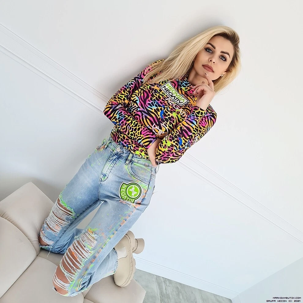 Neon ripped store jeans