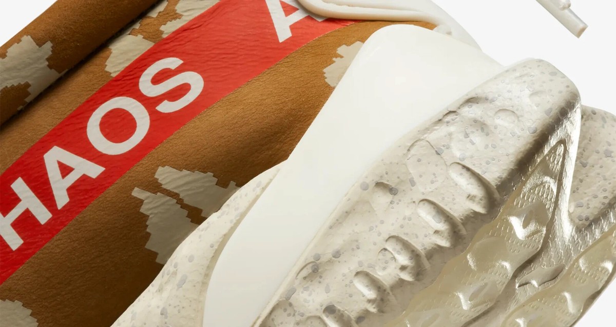 Nike Men's MOC FLOW SP/Undercover Ale Brown/Red-White Sneakers