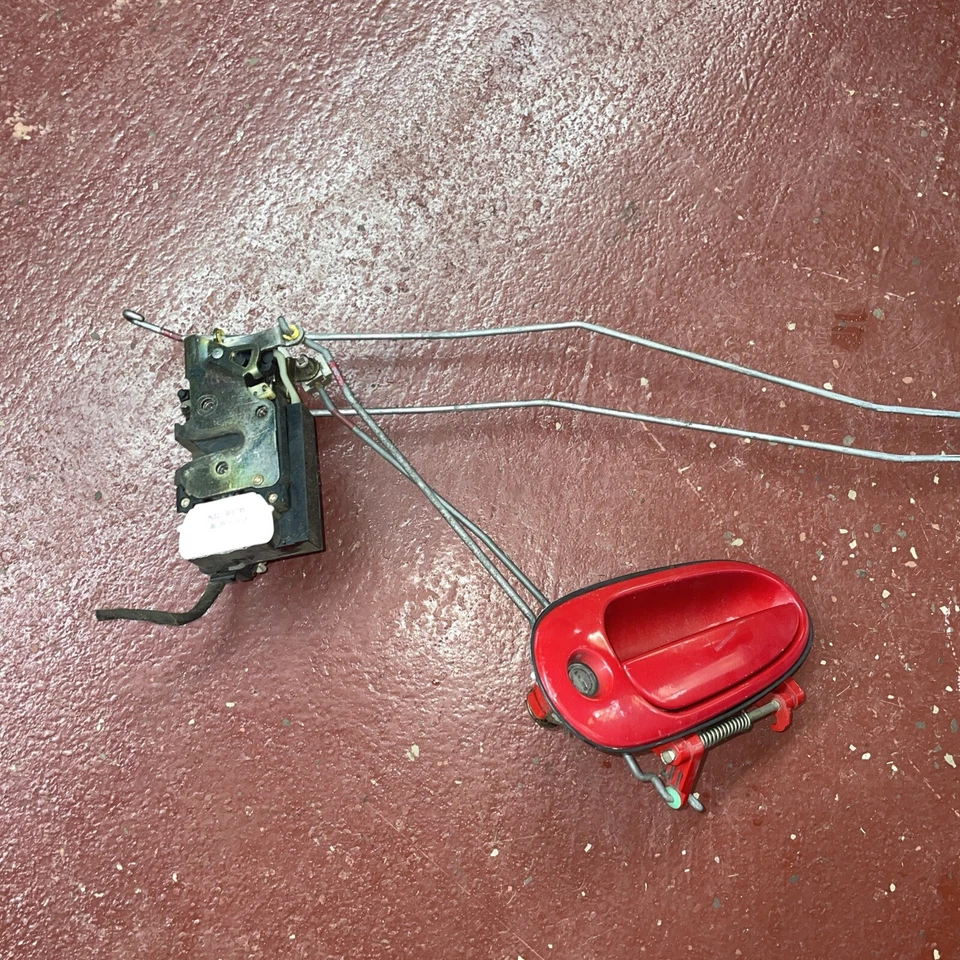 Conjunto de pestillo de cerradura de manija de puerta delantera izquierda Alero 1999 2005 1999 2004 Foto 2 de 4