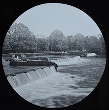 c1890s Magic Lantern Slide Photo View On The River Thames Weir At Mapledurham