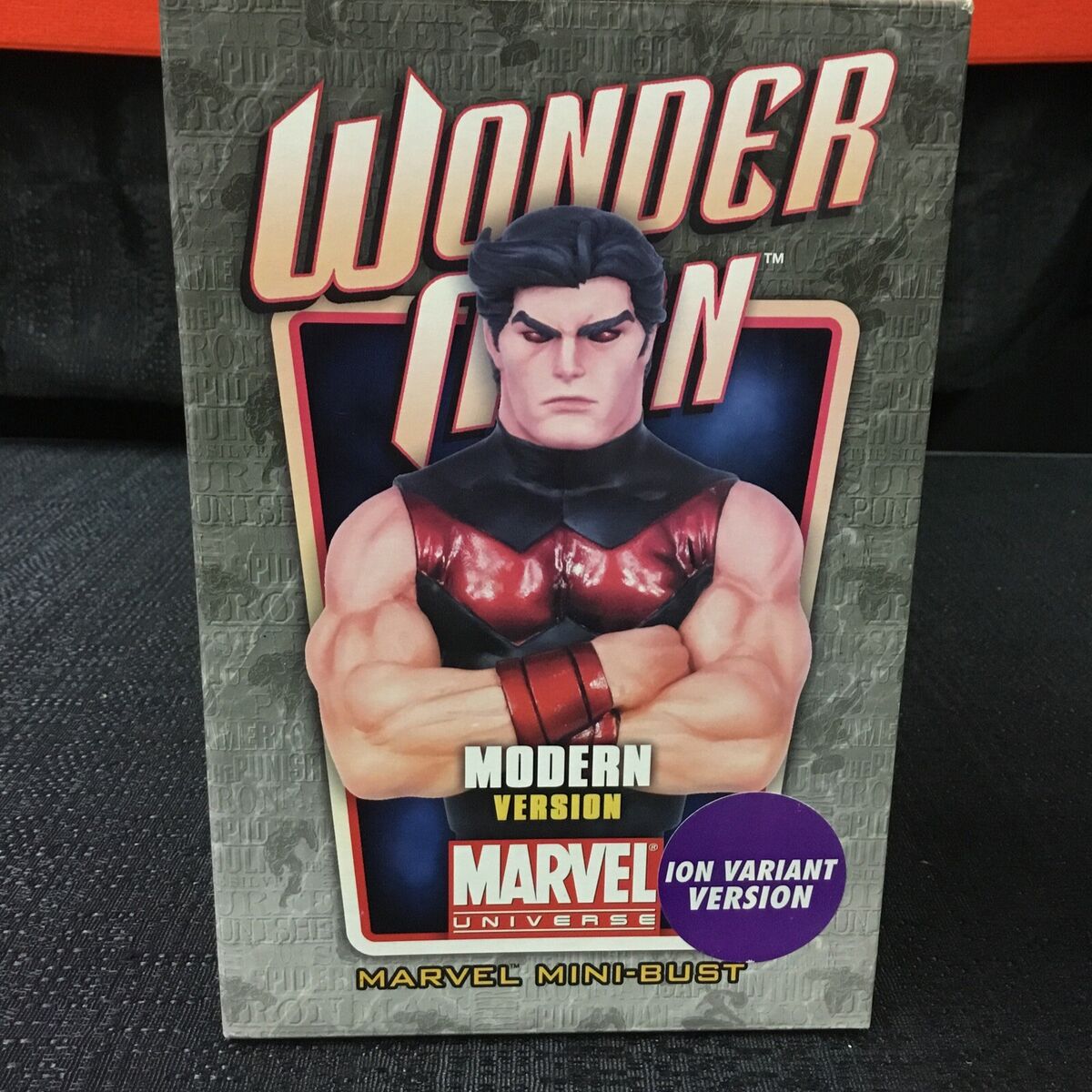 Bowen Designs Wonder Man Mini-Bust Statue (Ion Variant Bowen Designs Wonder Man Mini-Bust Statue (Ion Variant
