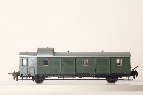 Trix International H0 Gepäckwagen 114069  Mst  (152248) #5726# | Zustand: Gebraucht