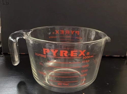 Large Glass PYREX 8 Cup 64oz 2 Qt Glass Measuring Cup Mixing Batter Bowl