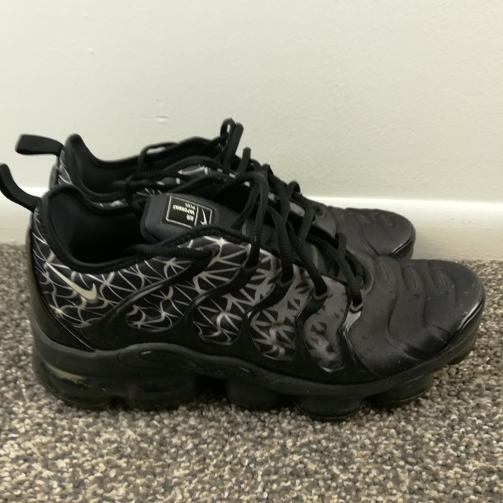 SAOLA Nike Air VaporMax Plus Geometric Uomo Taglia 9 Scarpe Sneakers Running 924453 017