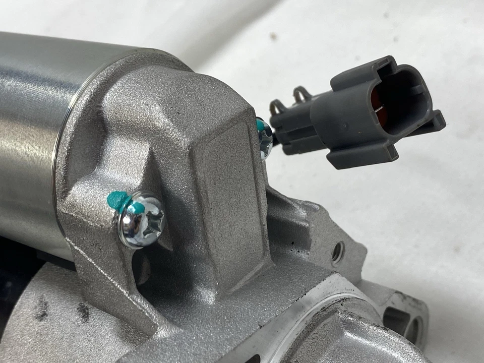 SCITOO Starter Motor 17146 1989-2006 12V CW 8-Teeth PMGR 23300-0M200 - Image 3 of 4